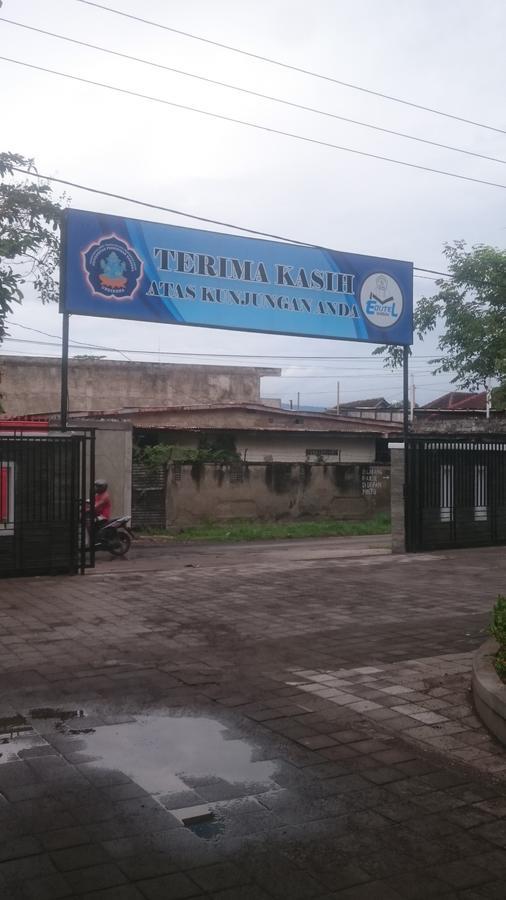 Hotel Edutel Undiksha Singaraja Exterior foto